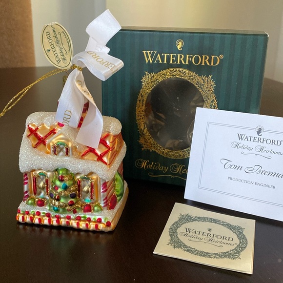 Waterford Holiday Heirlooms Gingerbread House - Picture 1 of 12